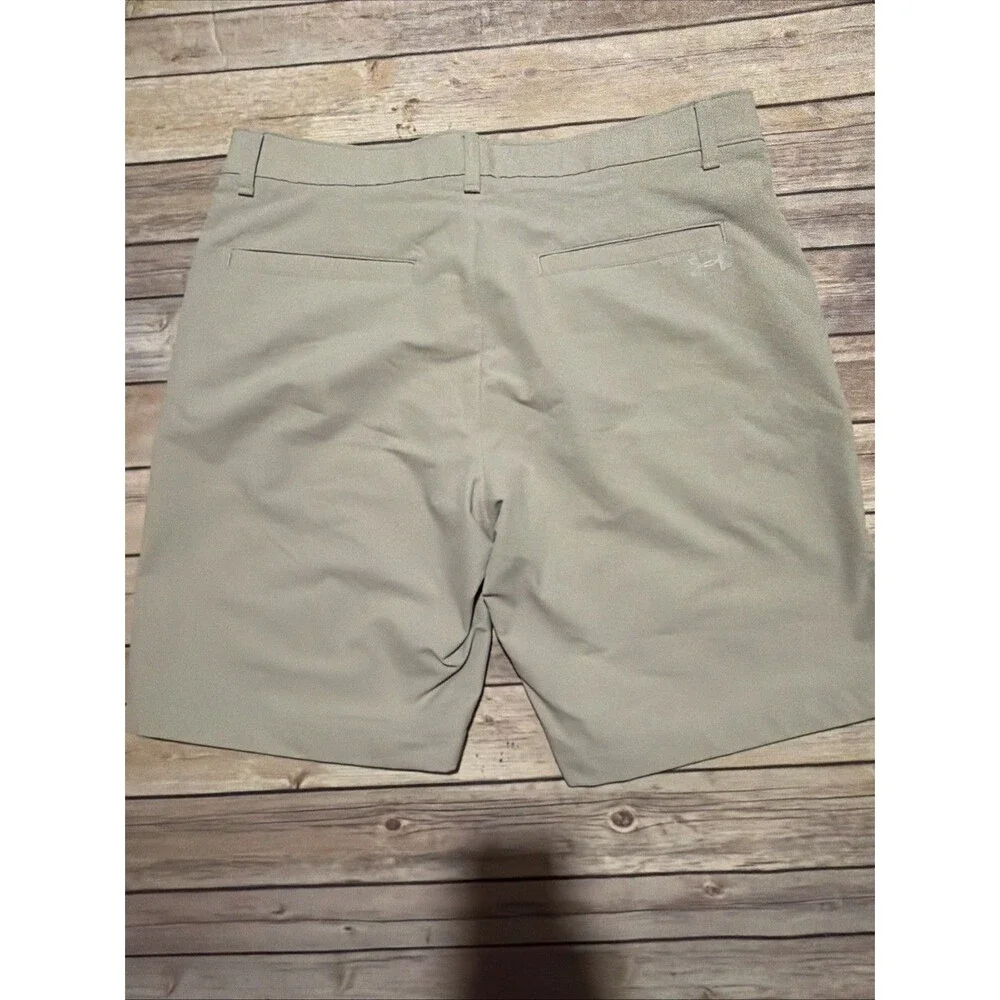 Under armour Golf Shorts Mens 36 Gamecocks Patrick DiMarco Khaki Performance